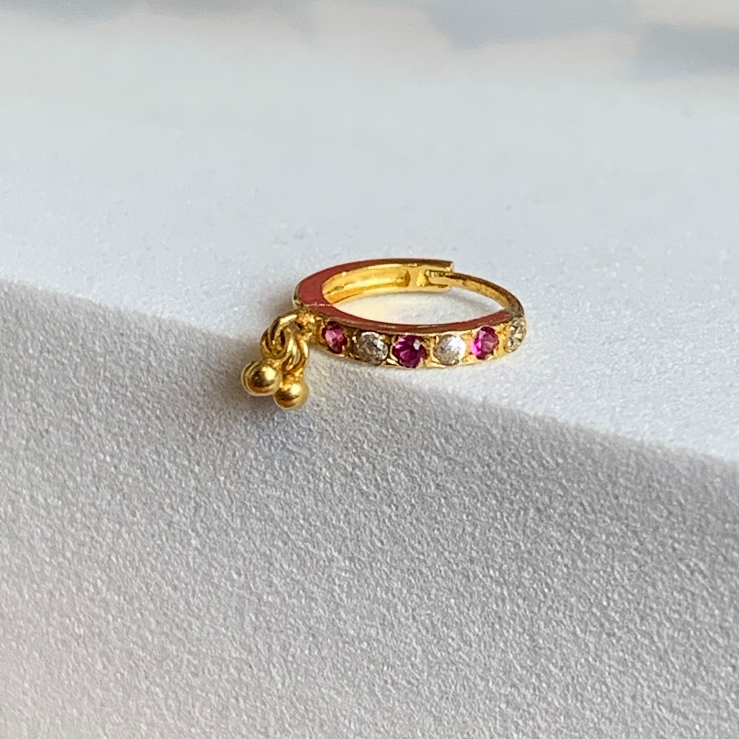 18ct Gold Dangly Hoop | 7mm