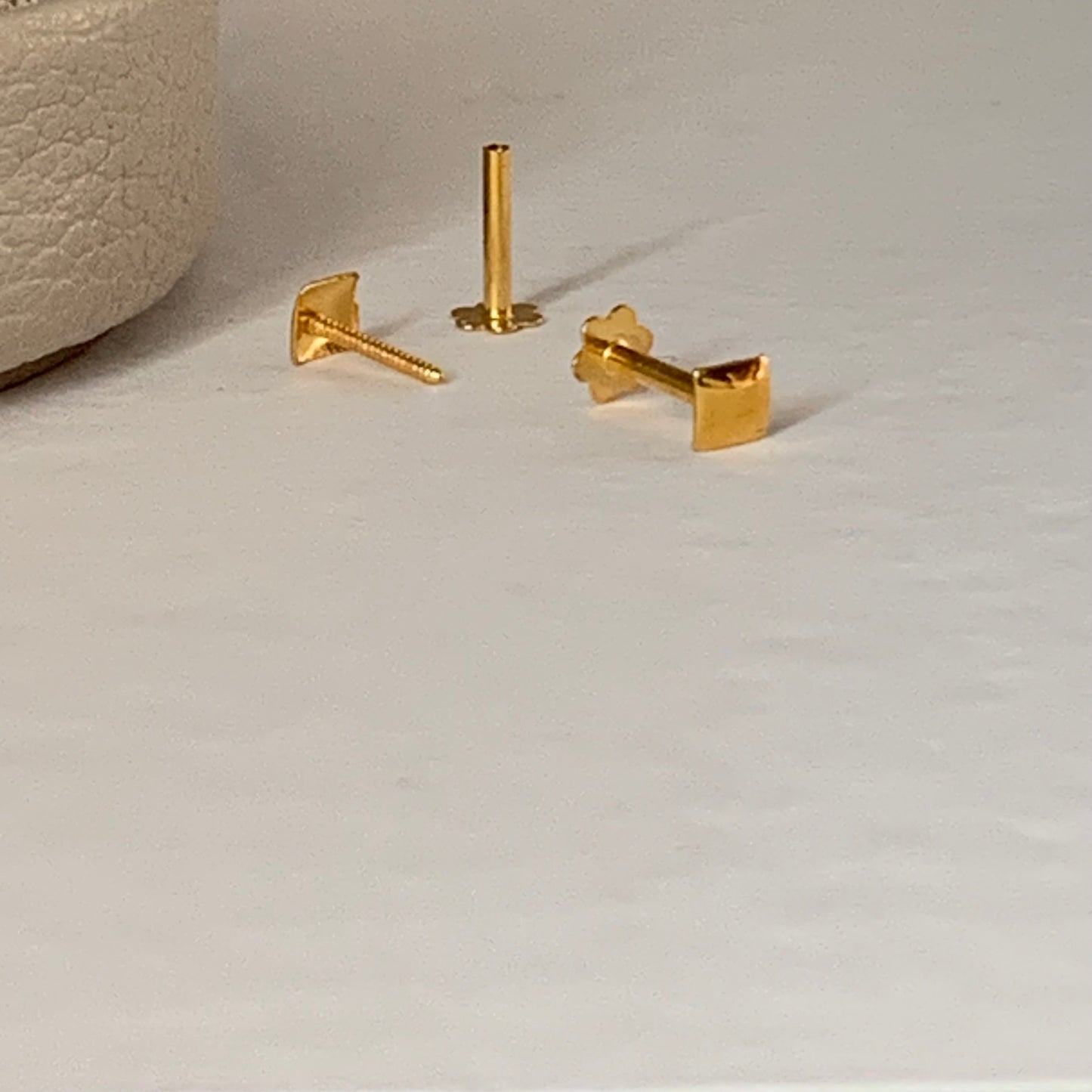 18ct Gold Square Stud Pair | 3mm