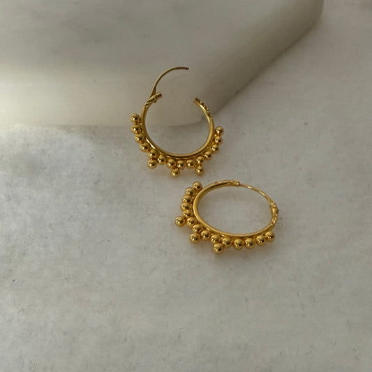 18ct gold traditional hoop pair | small