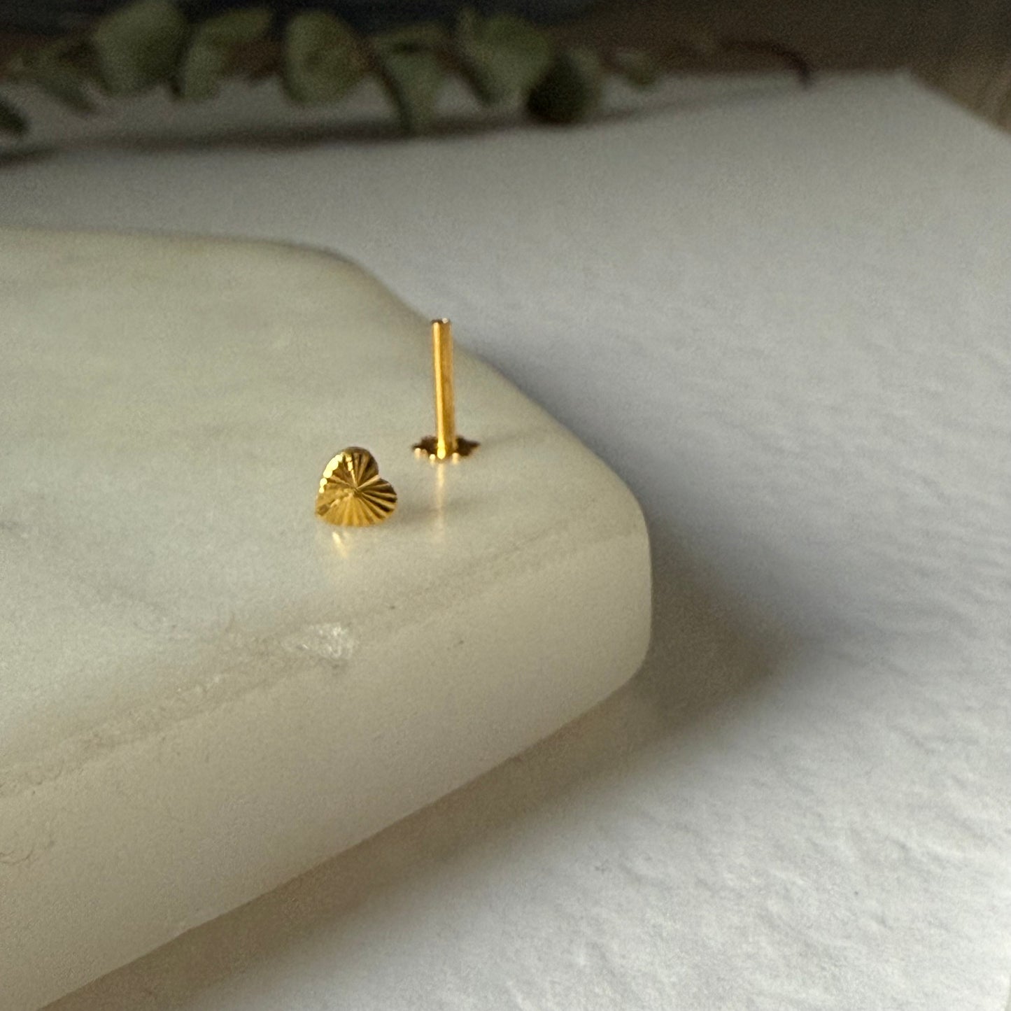 18ct Gold Single Heart Stud | 4.5mm