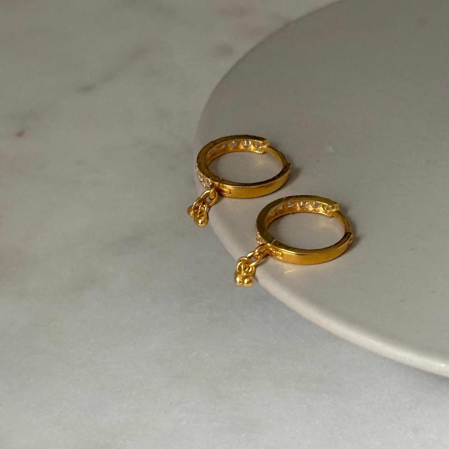 18ct gold beaded Huggies | 10mm