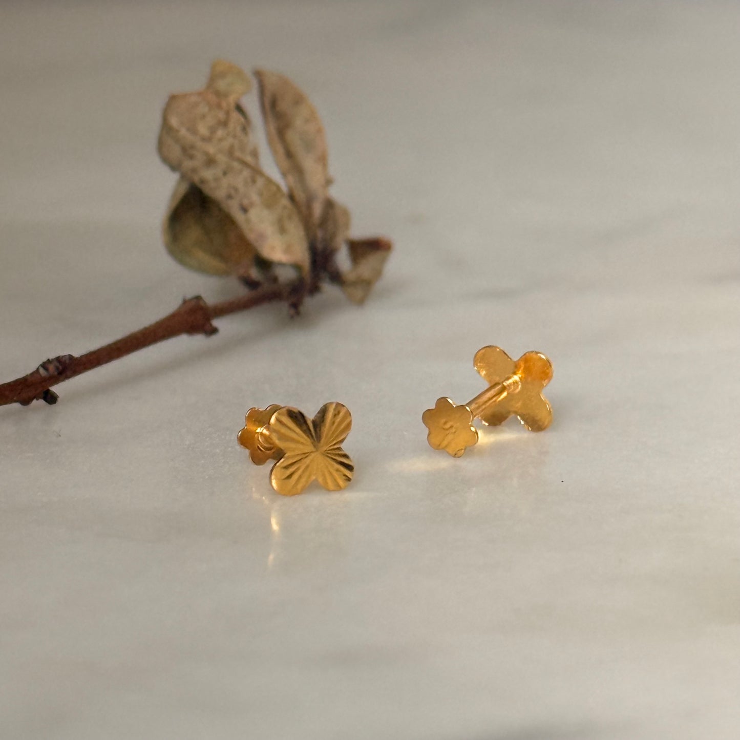 Cute Clover, 18ct Gold Stud | 5mm