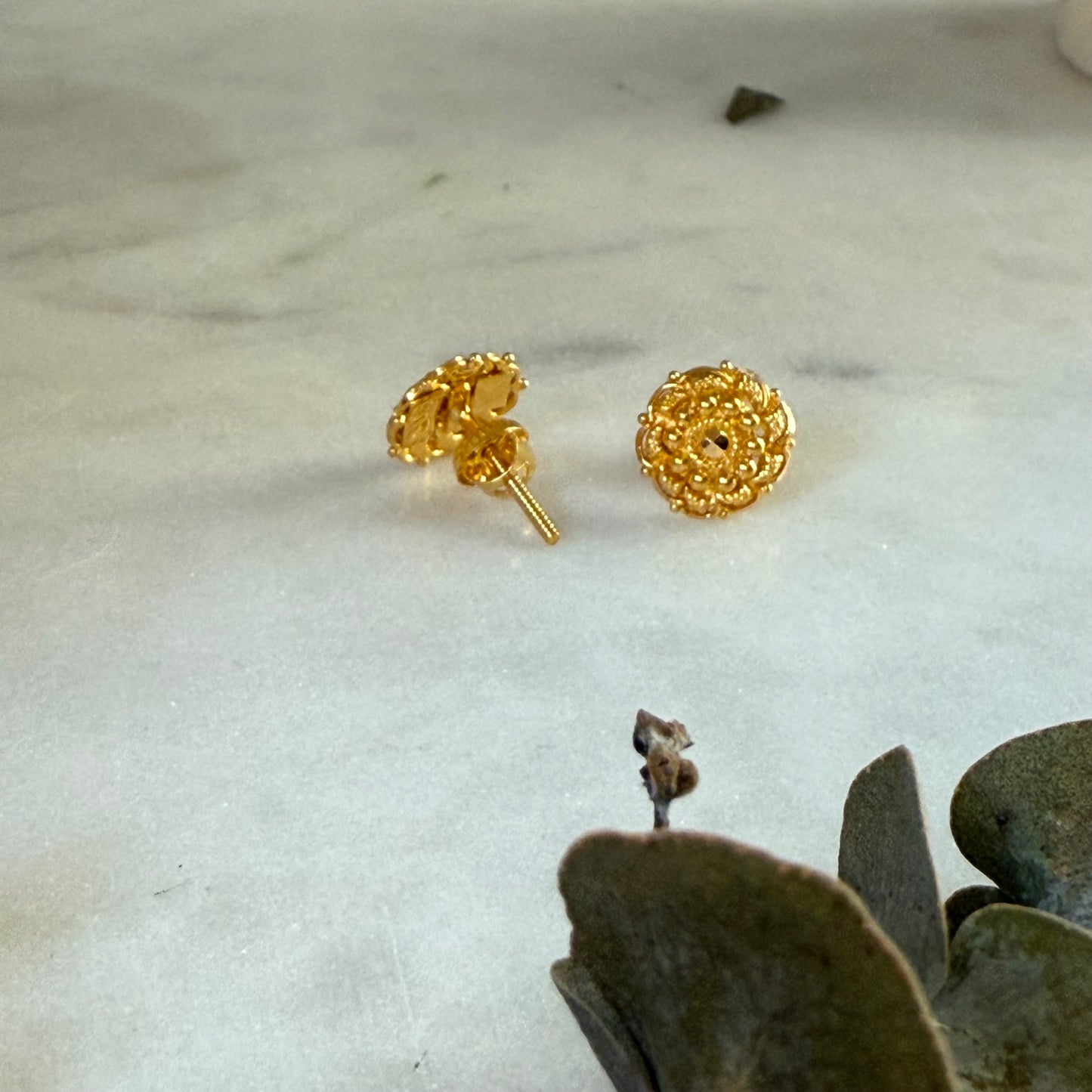 22ct gold stud pair | 9mm