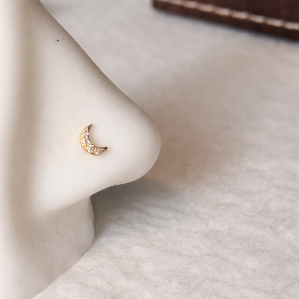 Mini Ramadan Crescent, 18ct gold