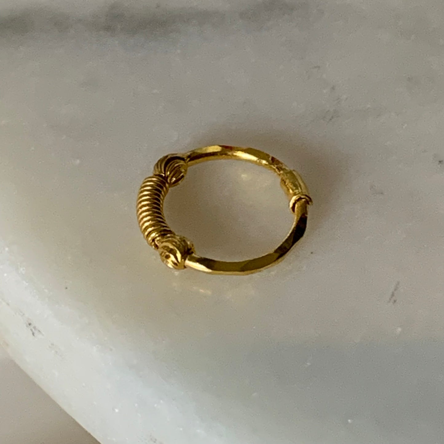 18ct gold single hoop | 7mm