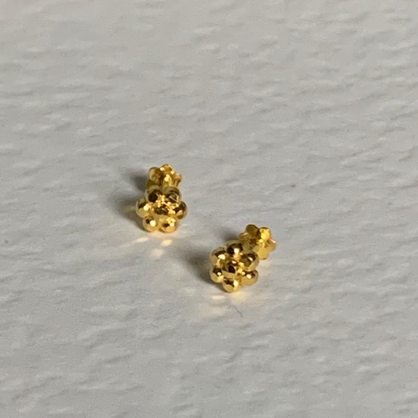 18ct Flower Stud Pair | 5mm