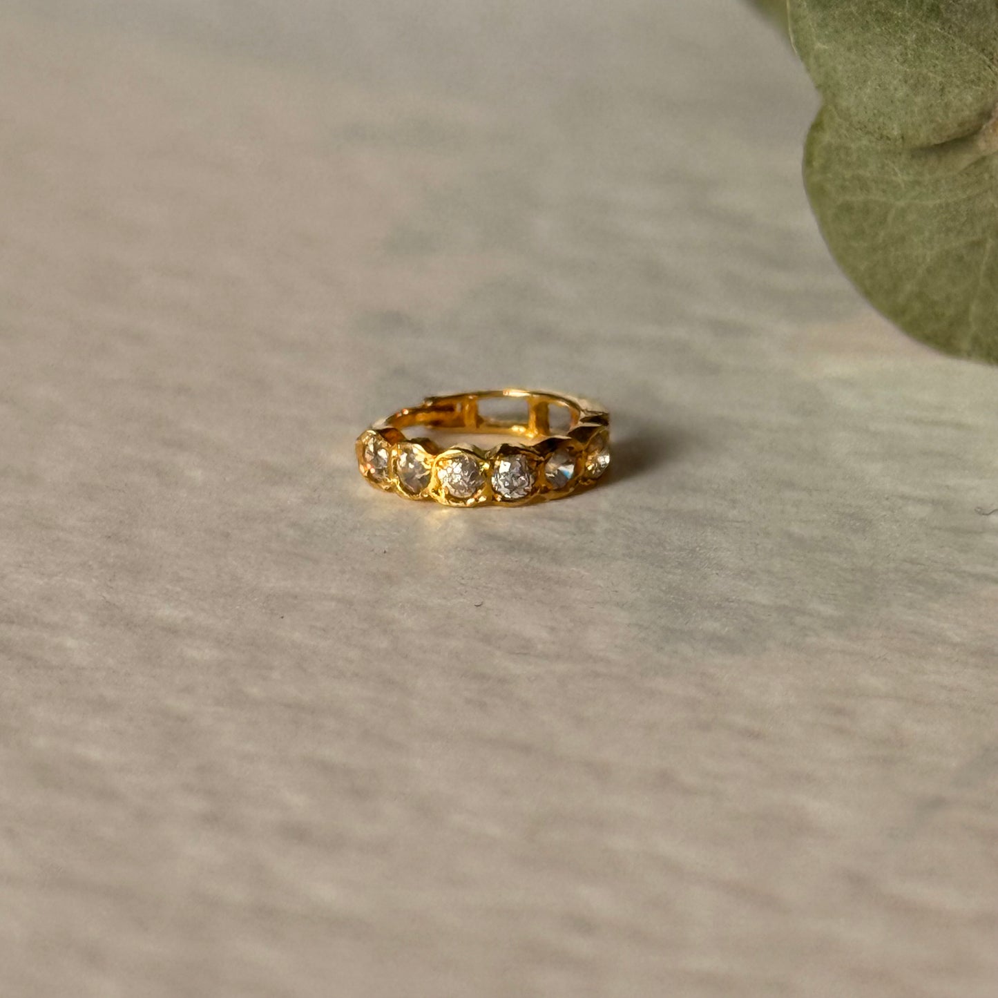 18ct gold 7mm hoop