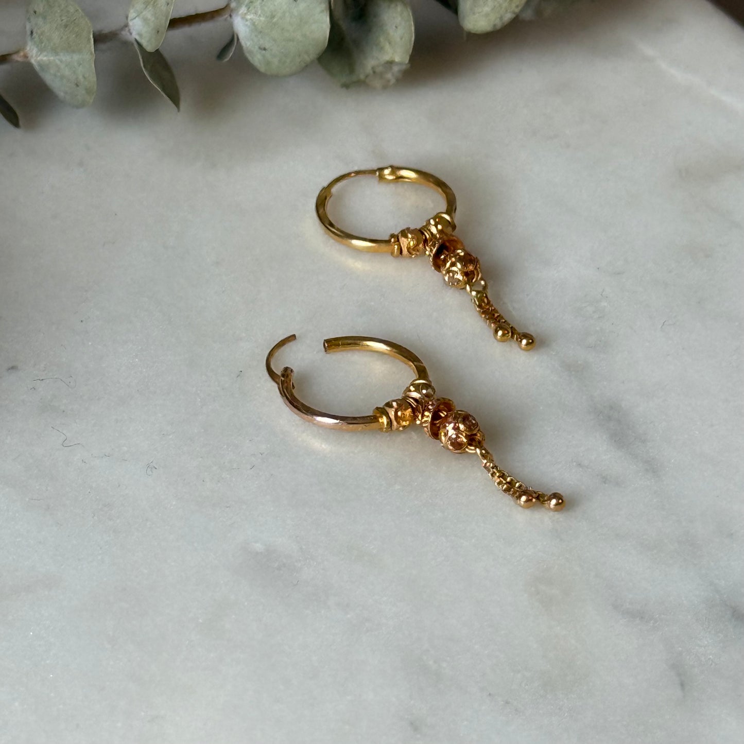 Pre-loved 18ct gold jumka hoop pair | small
