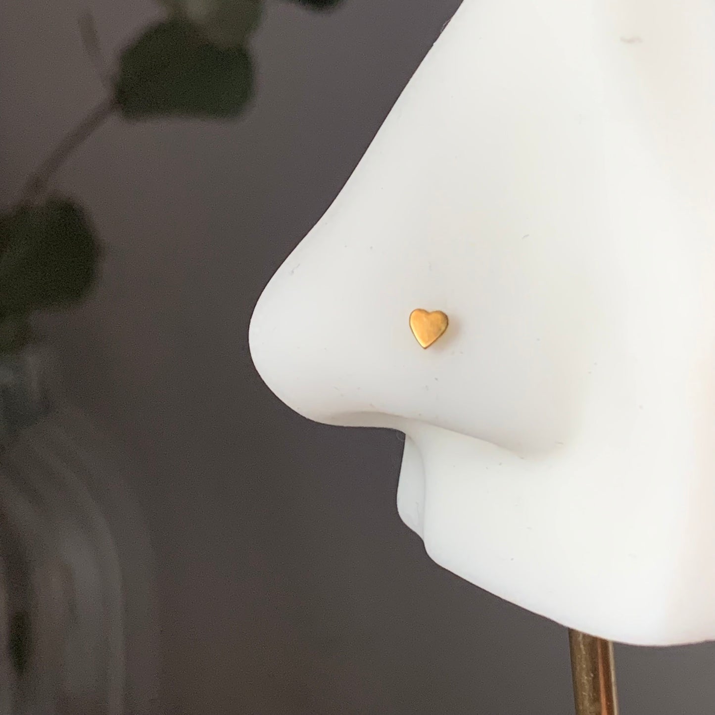 18ct Heart Stud | small