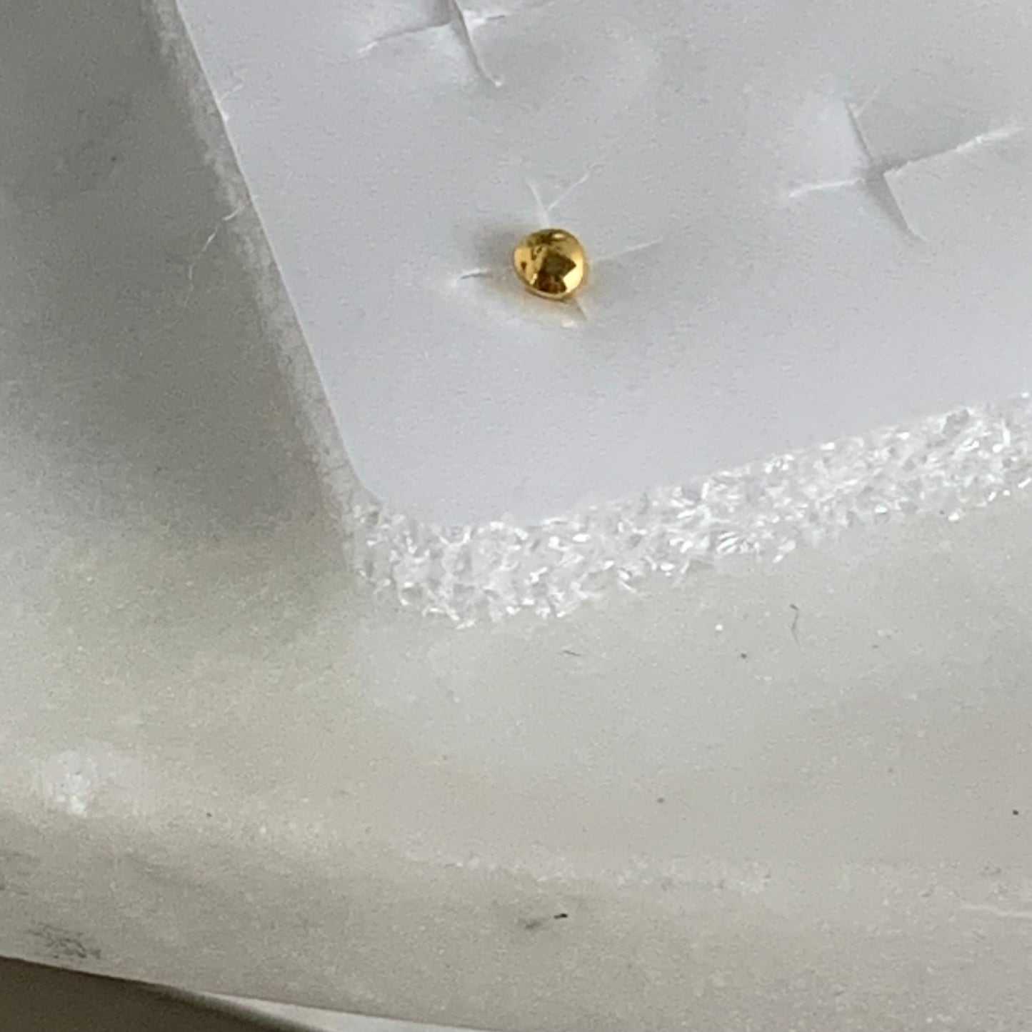 18ct Gold Stud | 2.2mm