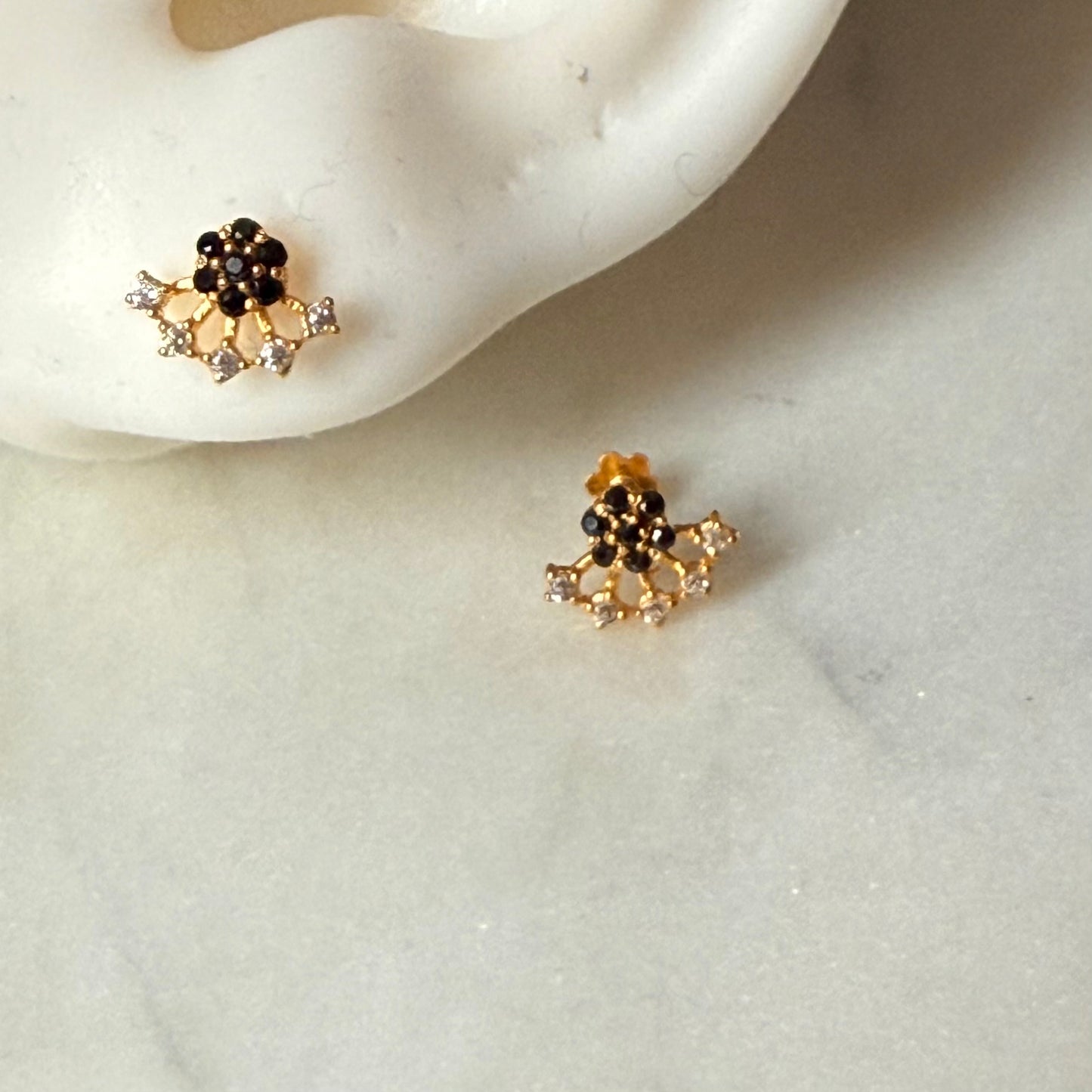 Whimsical Stud (18ct) 3