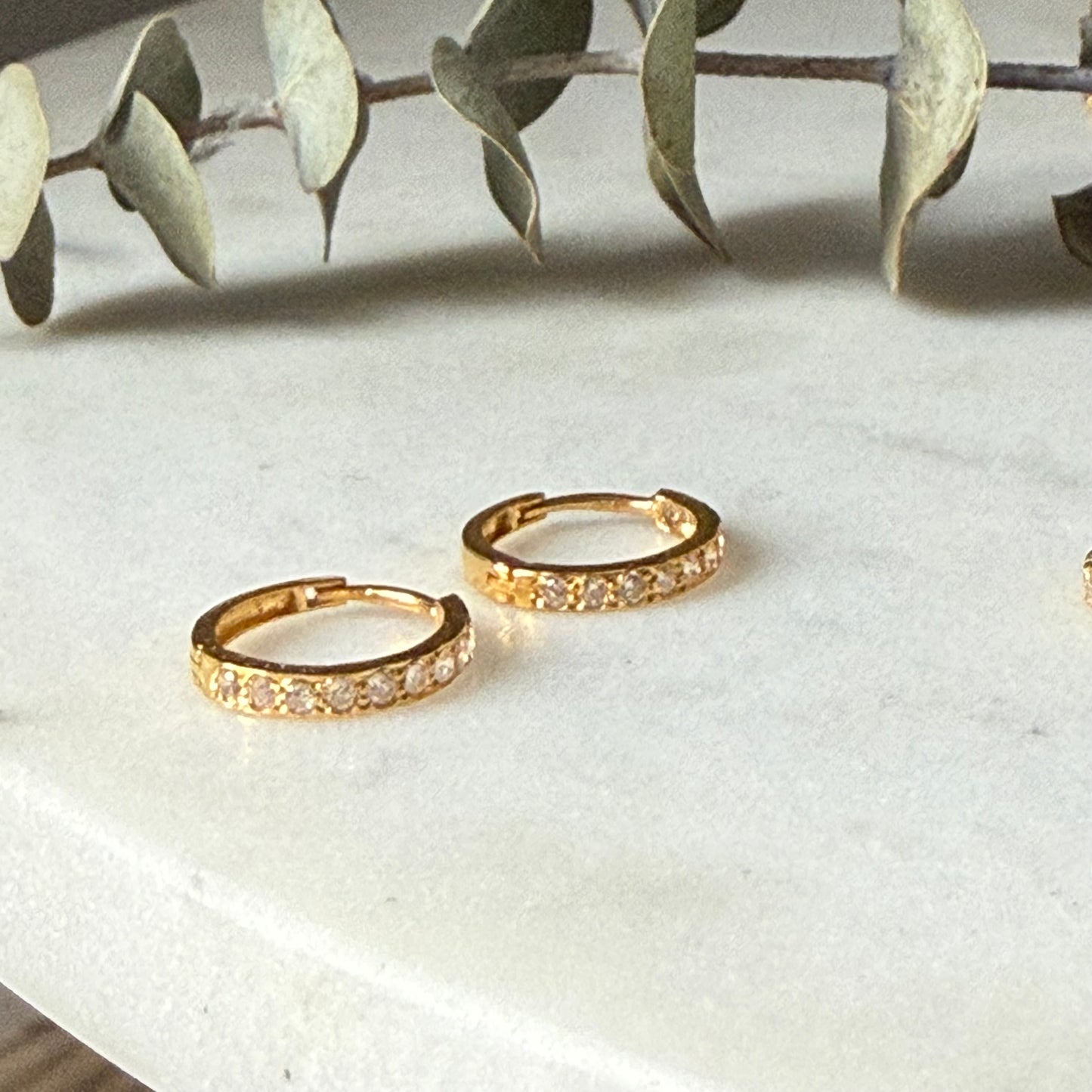 18ct gold cz Huggies | 9mm