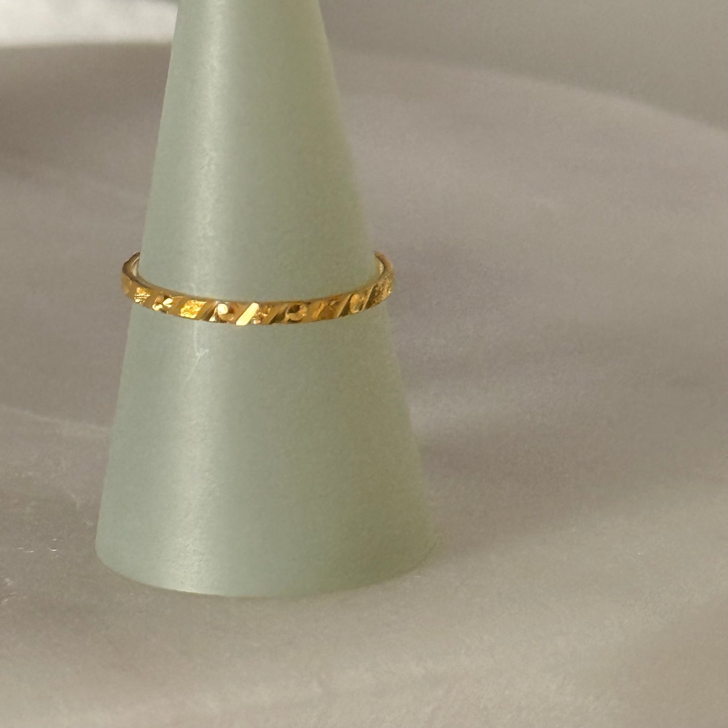 Heritage | 18ct gold band, size M 1/2 ll
