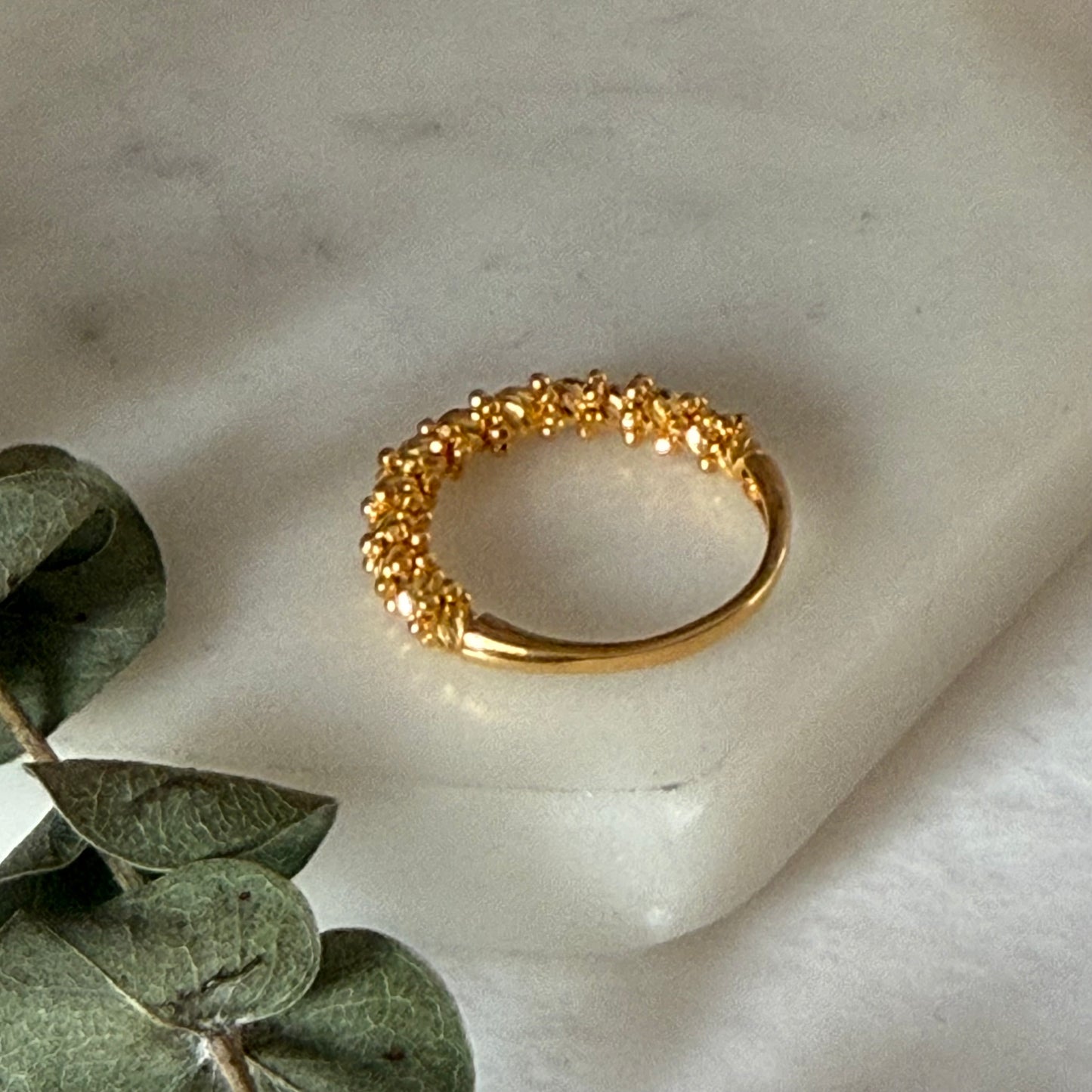 22ct gold cluster ring | L