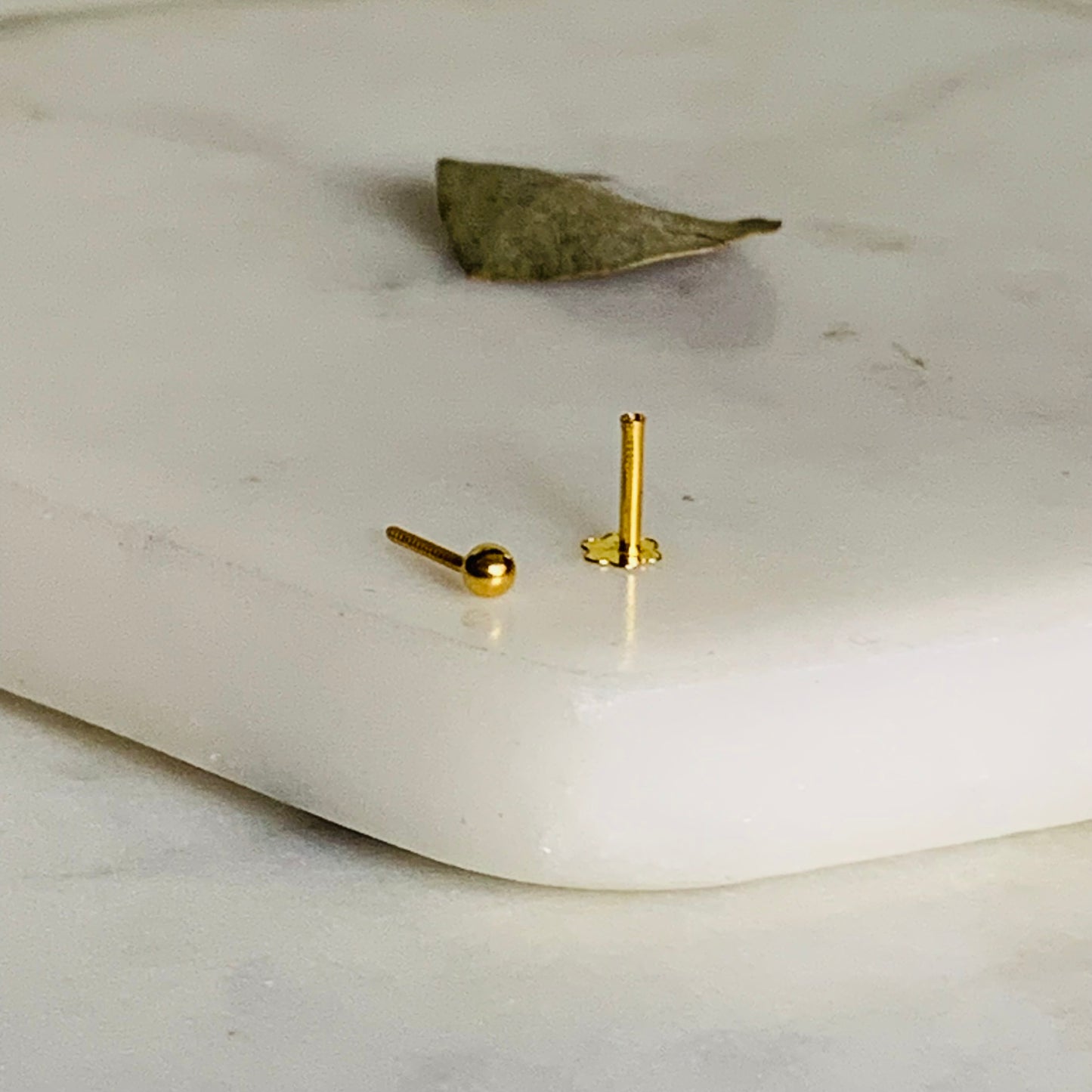 18ct Gold Single Ball Stud | 2mm