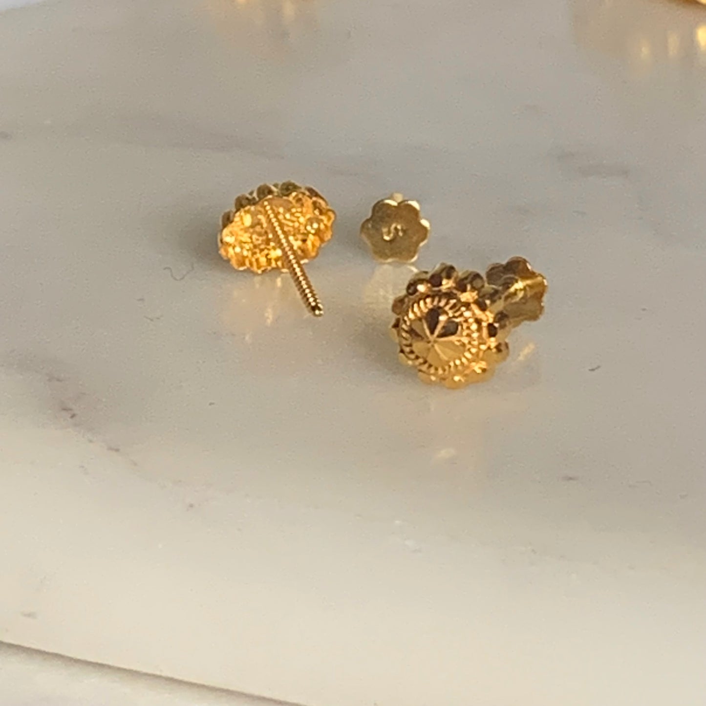 18ct Gold Stud Pair | 6mm