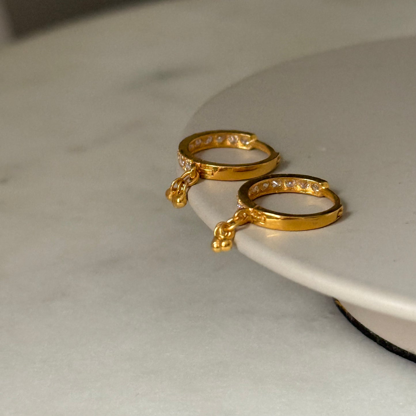 18ct gold beaded Huggies | 10mm