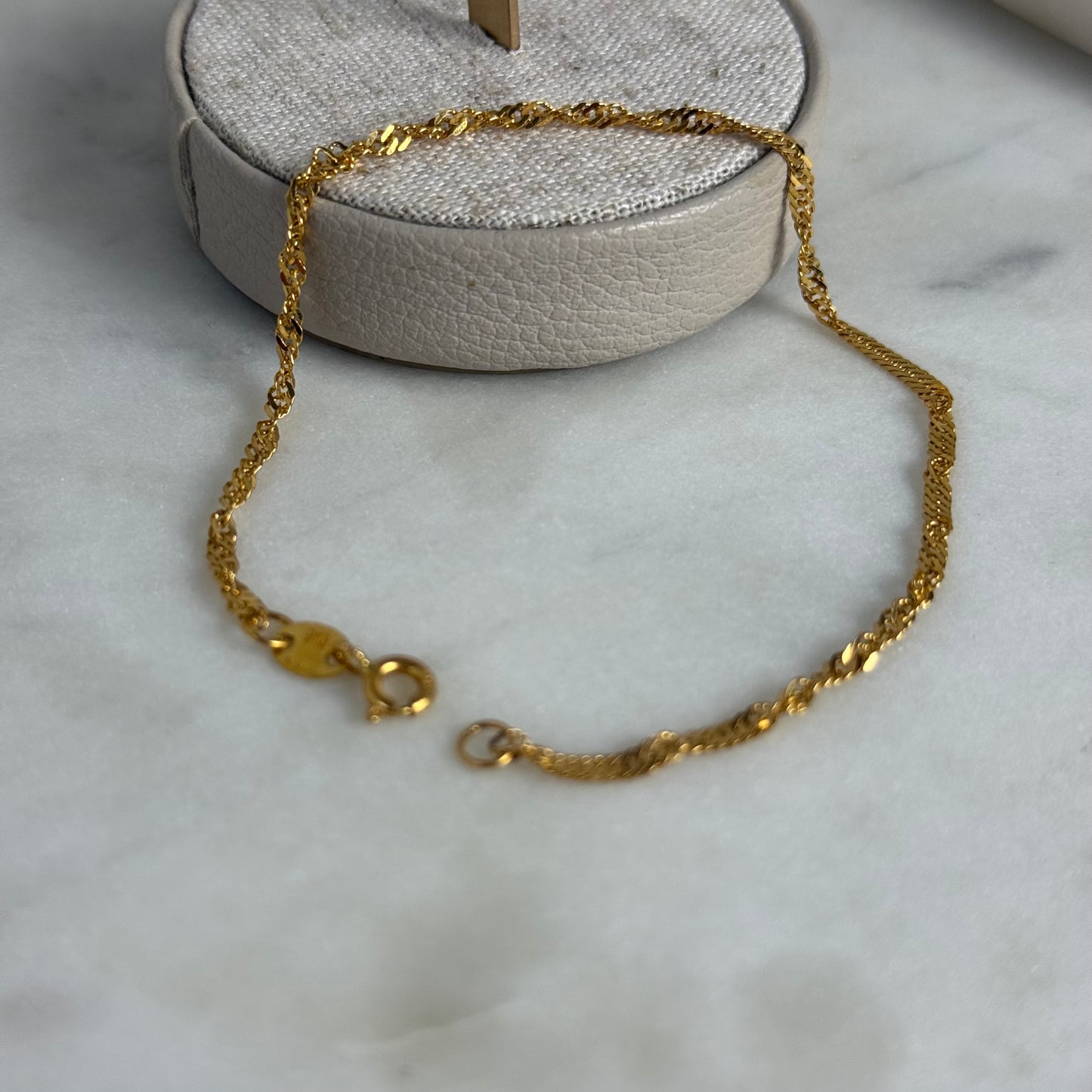 Pre Loved - 22 carat gold ripple bracelet | 7.5 inches