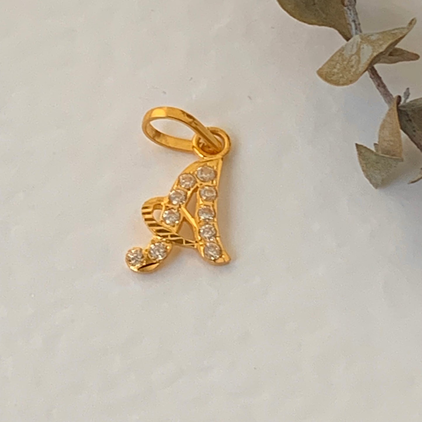 18ct Gold ‘A’ Pendant