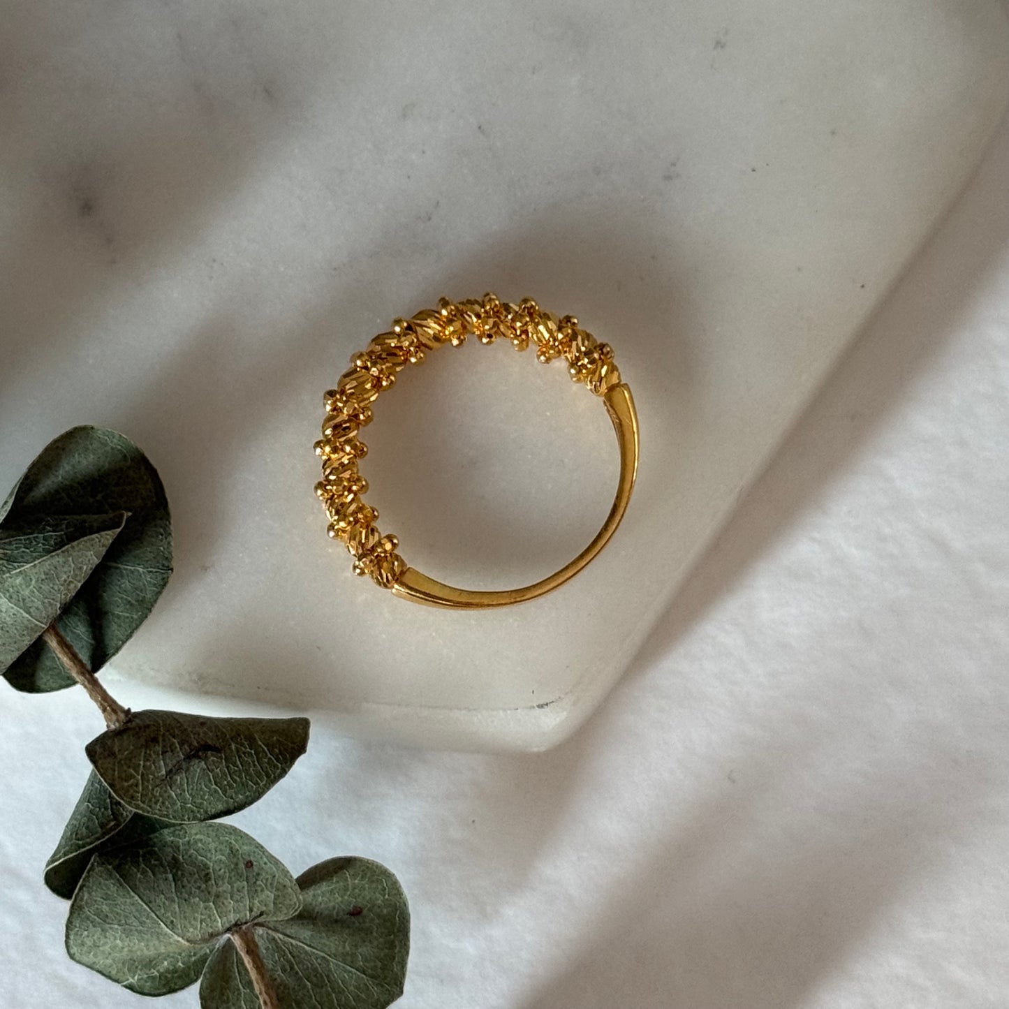 22ct gold cluster ring | L