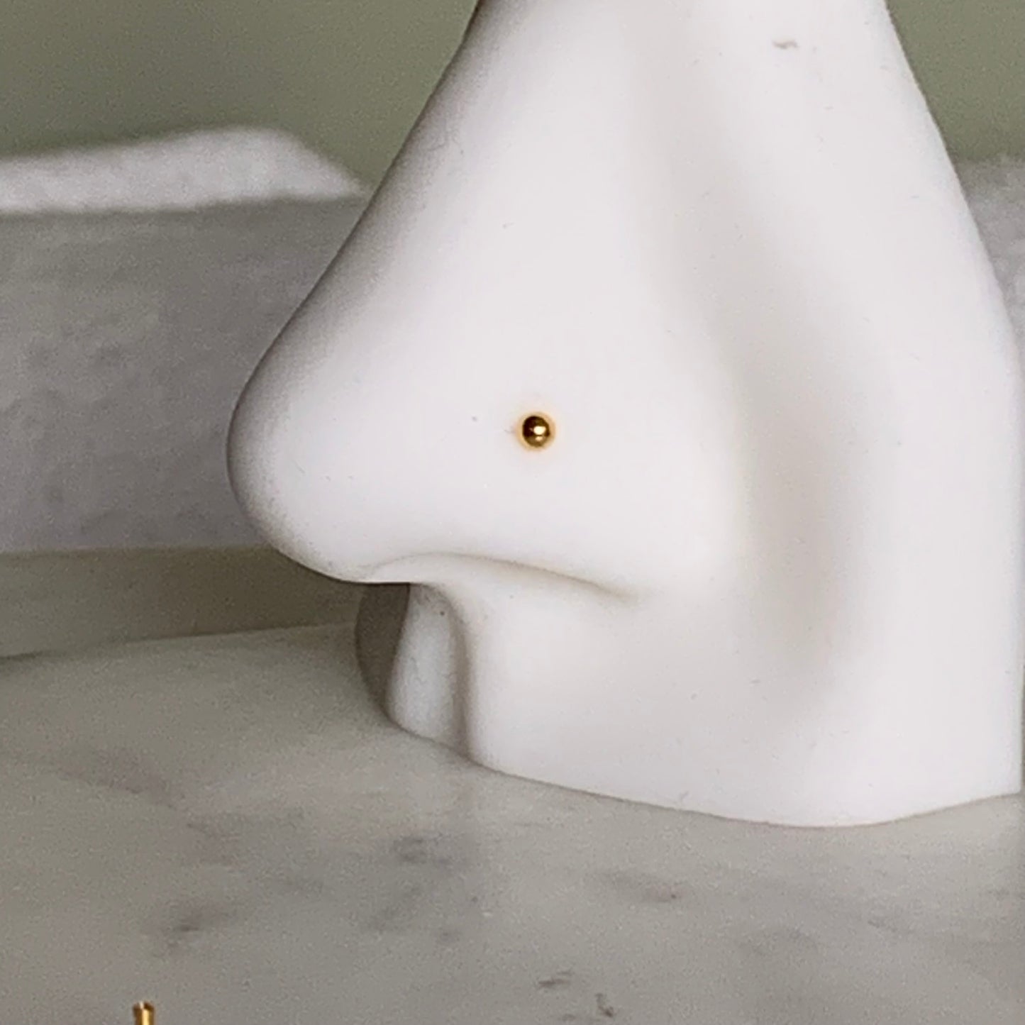 18ct Gold Single Ball Stud | 2mm