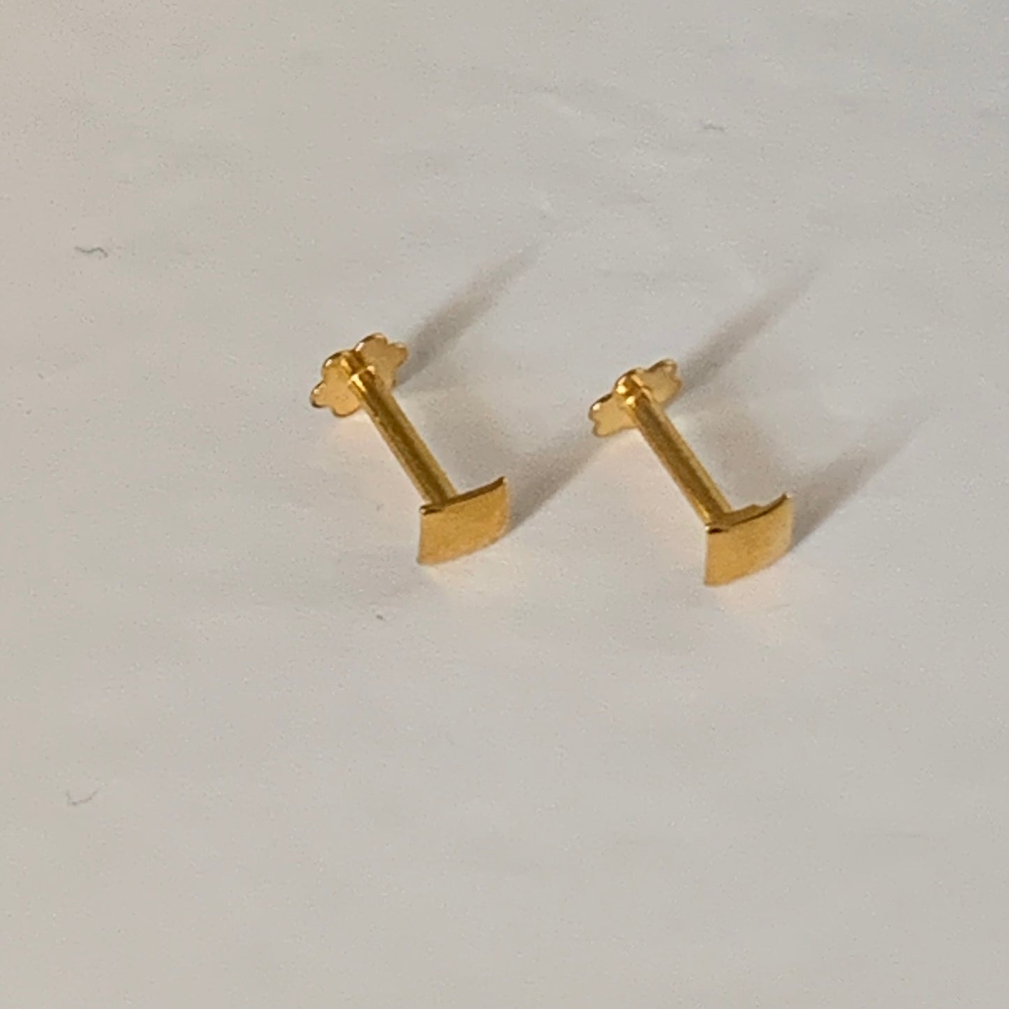 18ct Gold Square Stud Pair | 3mm