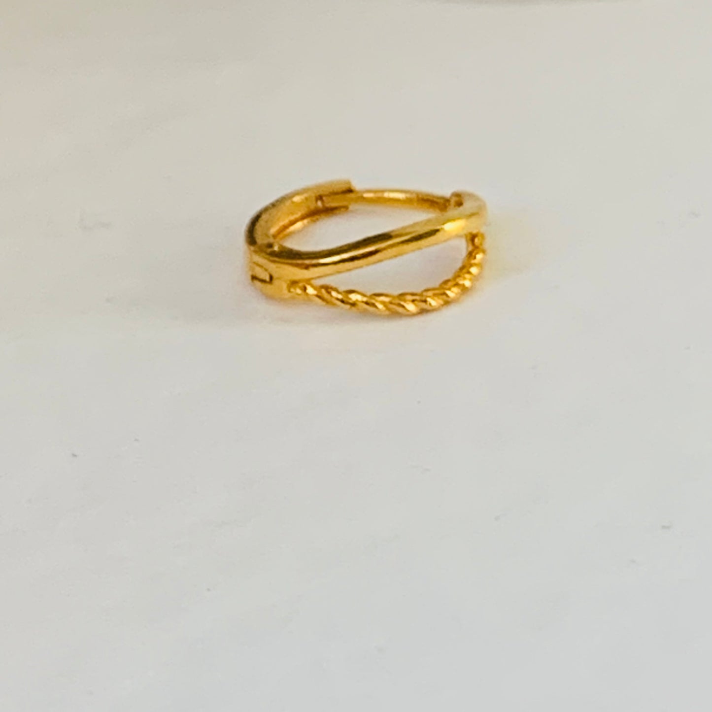18ct Gold Single Hoop | 7mm