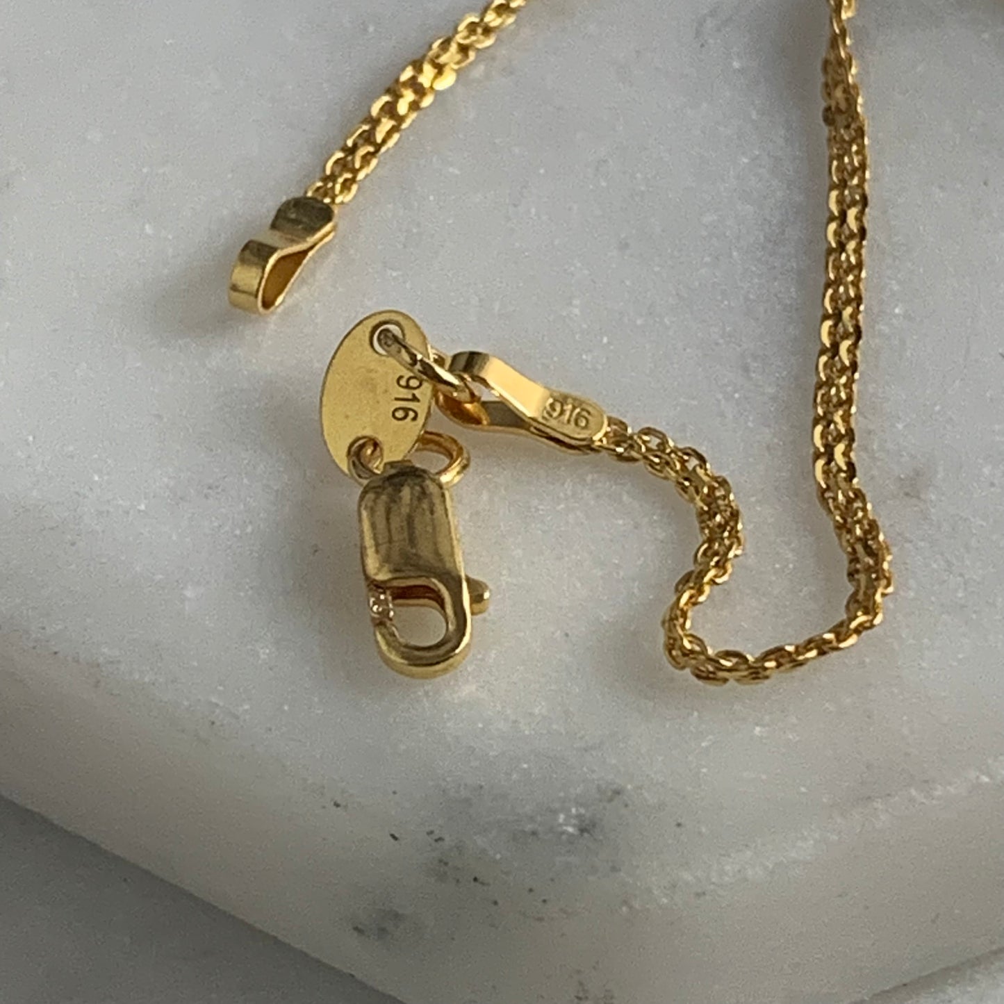 22ct Gold chain | 15.8 inches