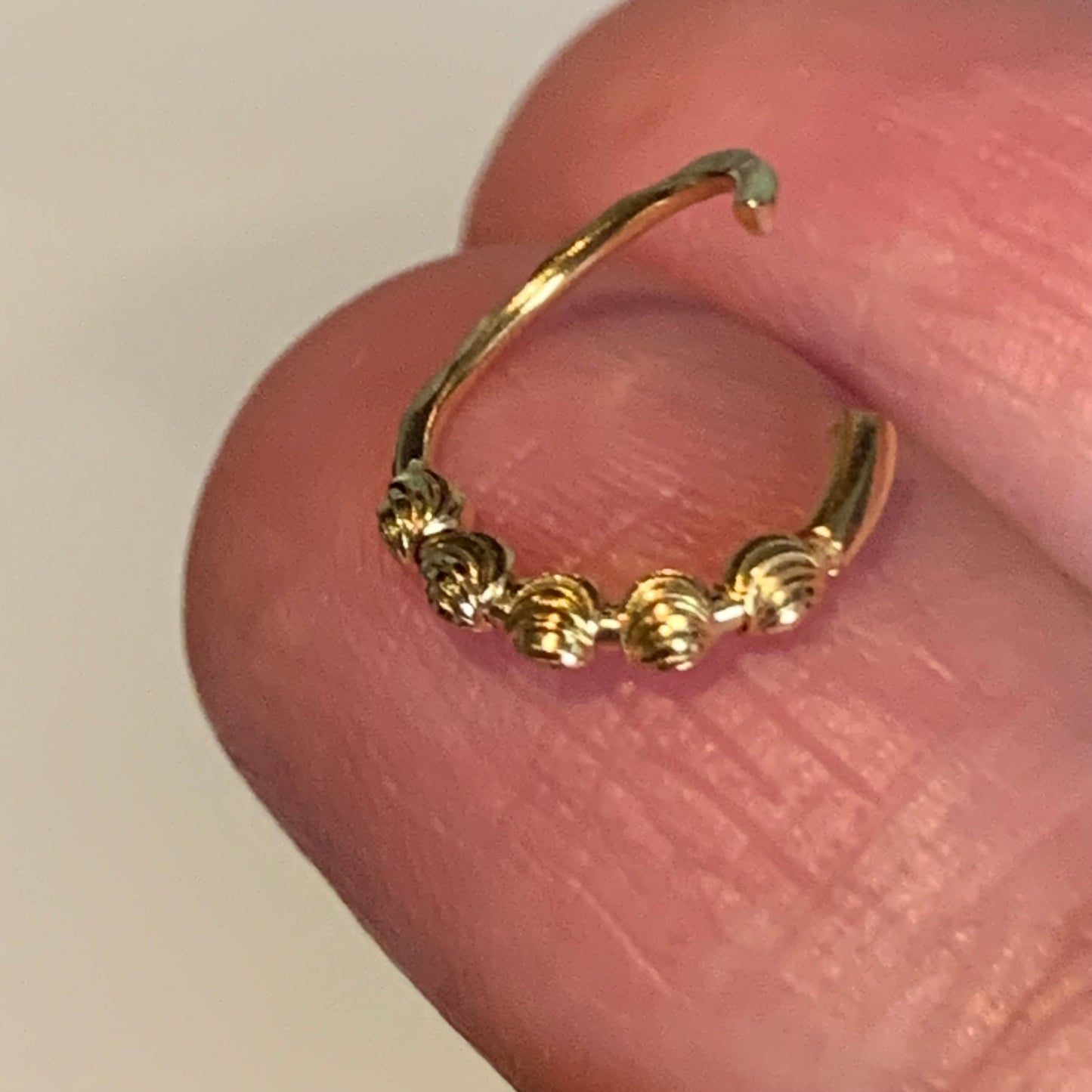 18ct single beaded hoop | 8mm