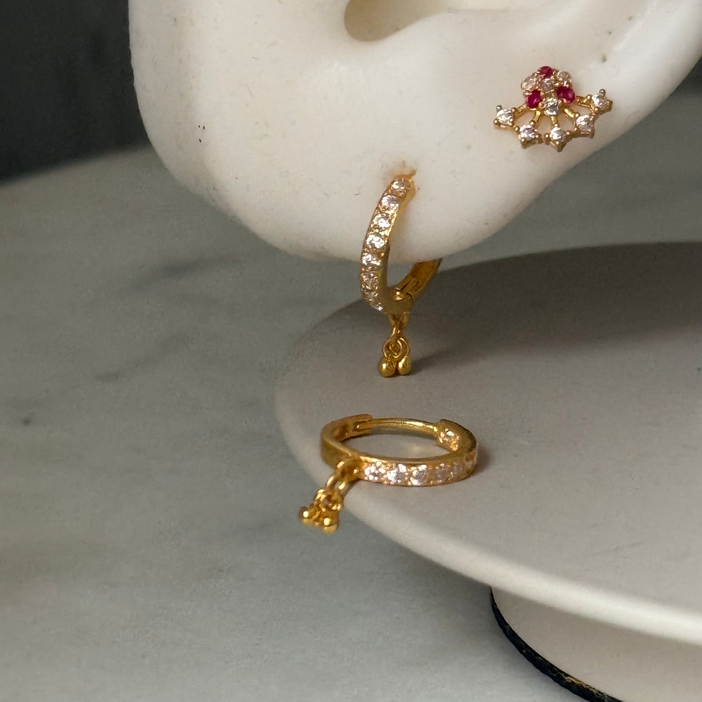 18ct gold beaded Huggies | 10mm