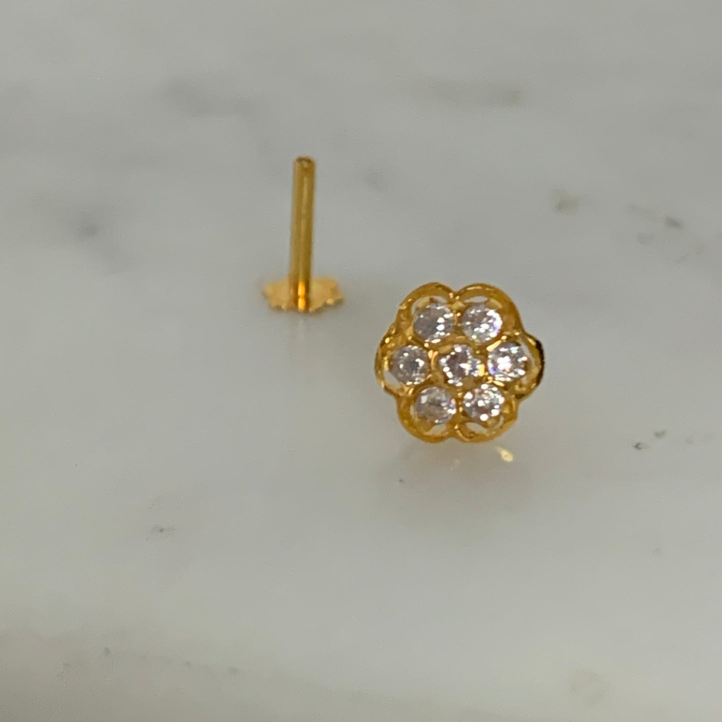 18ct Gold Flower Stud | 7mm