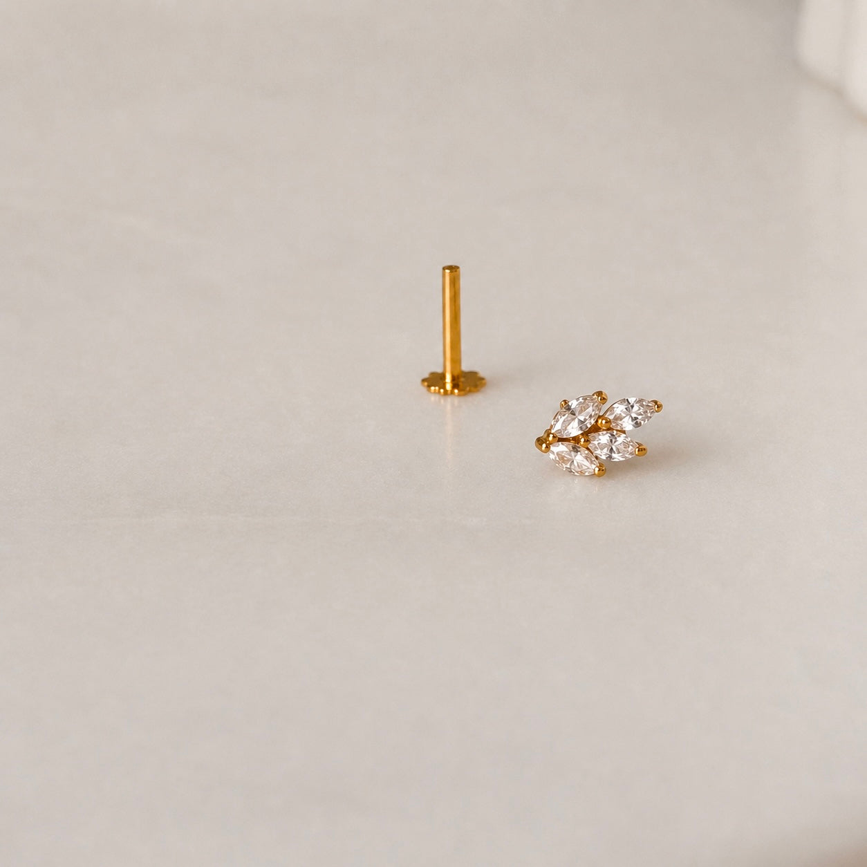 Petal | 18ct Gold Stud