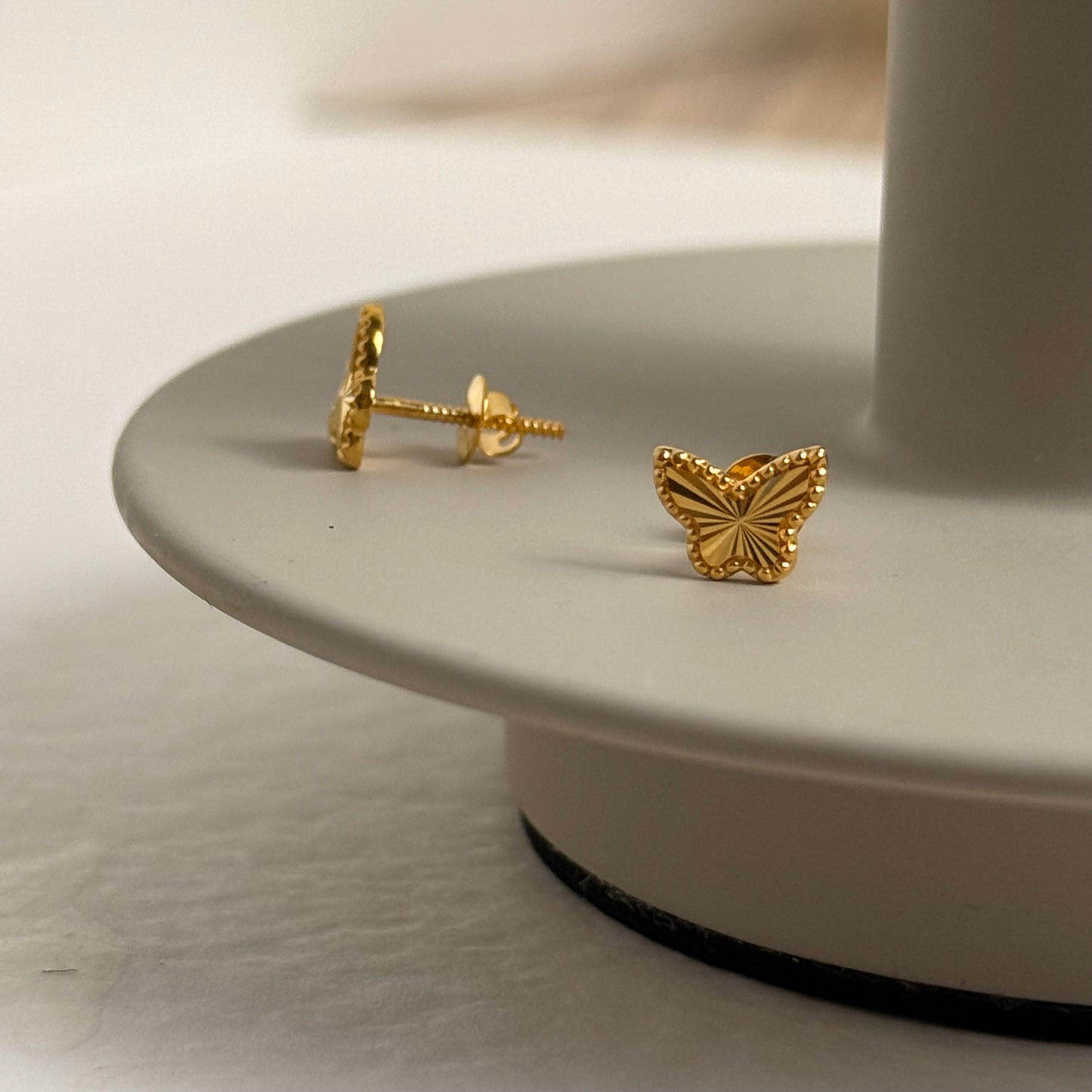 18ct Butterfly Stud Pair