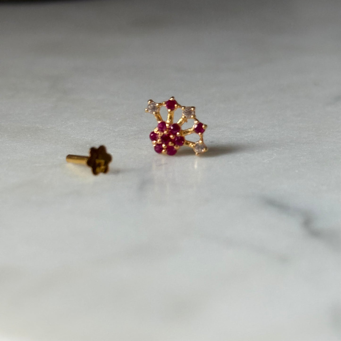 Whimsical Stud (18ct) 2