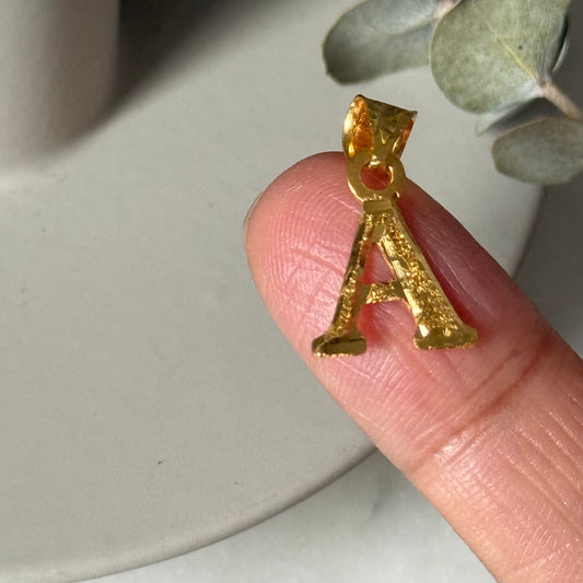 Pre-loved 22ct gold A pendant