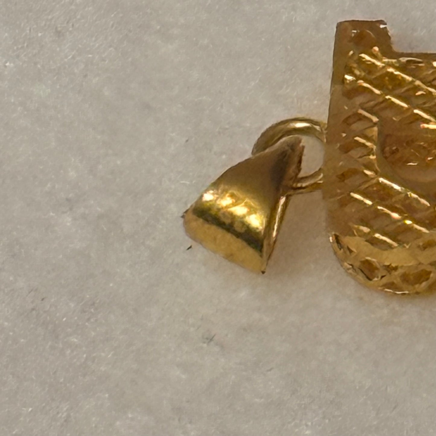 Initial R | 22ct Gold