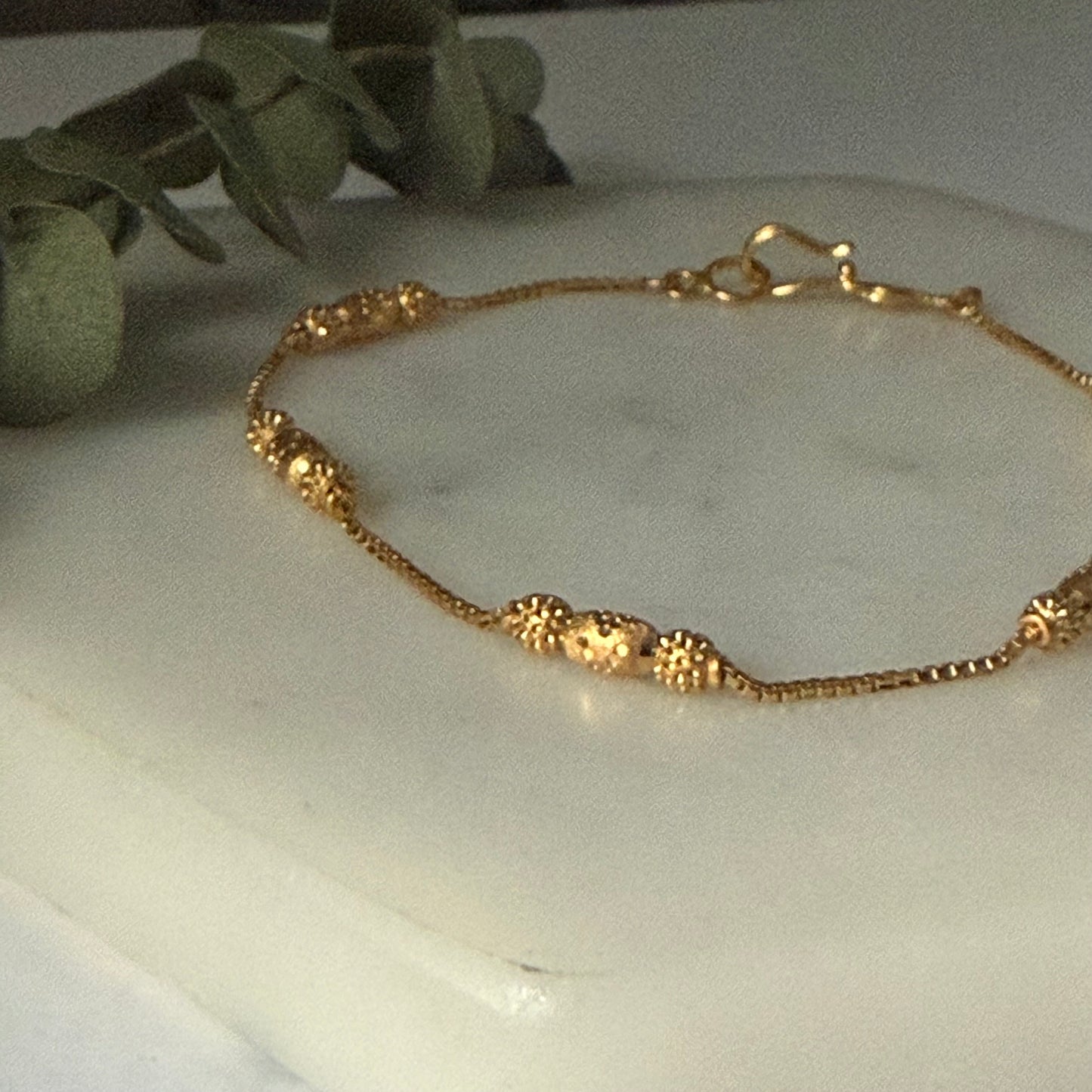 22ct gold triple beaded l 7 inches
