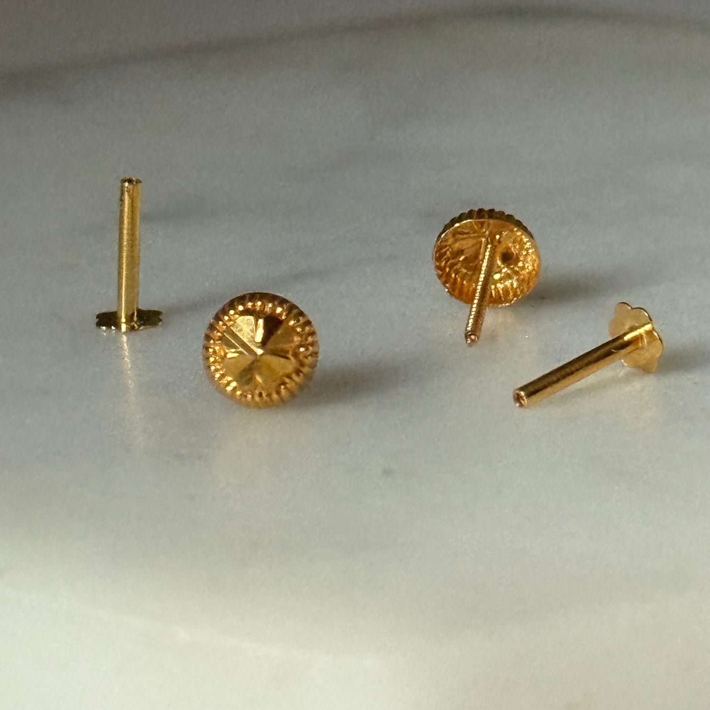 18ct gold round stud pair | 5mm