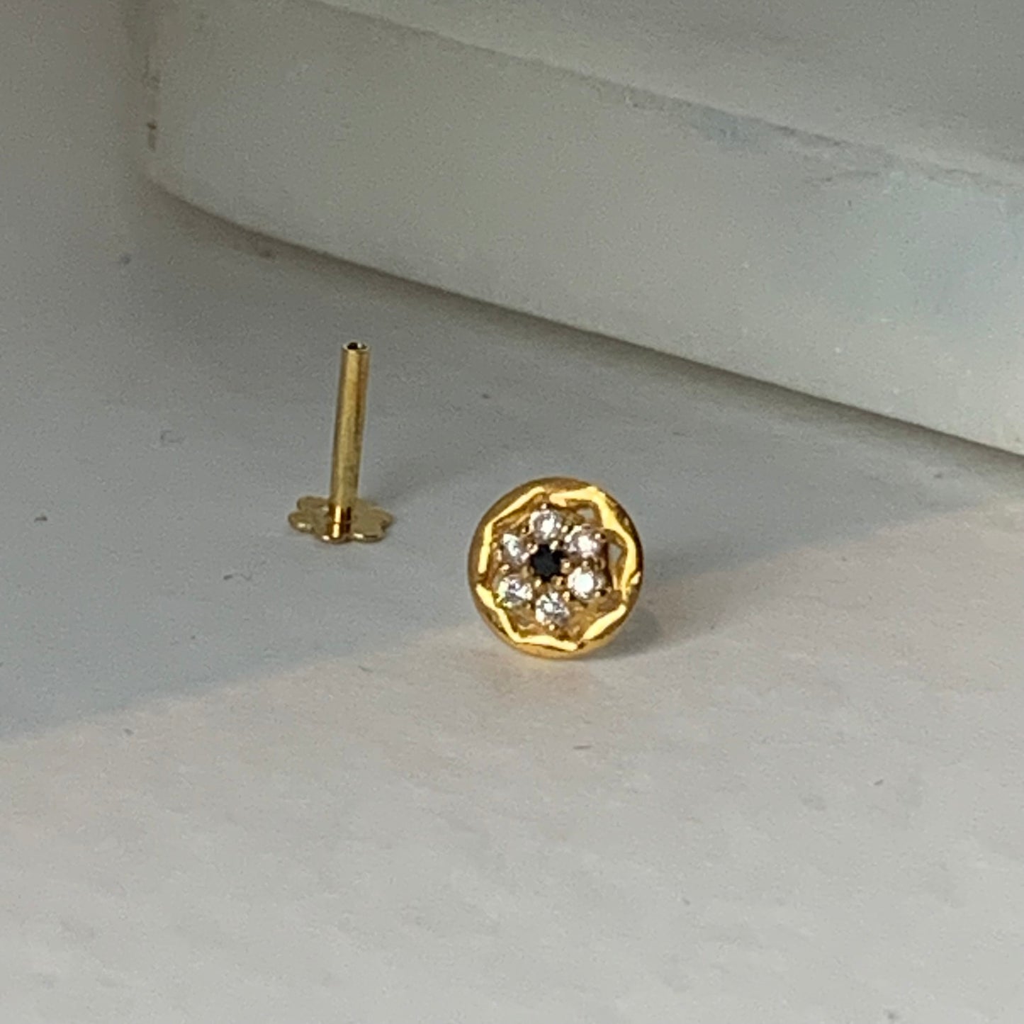 18ct Gold Stud | 6mm