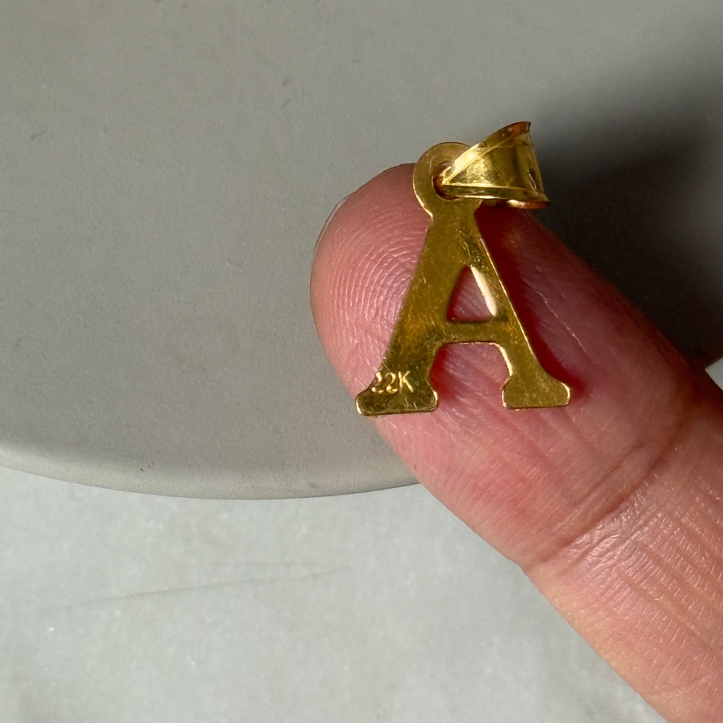Pre-loved 22ct gold A pendant