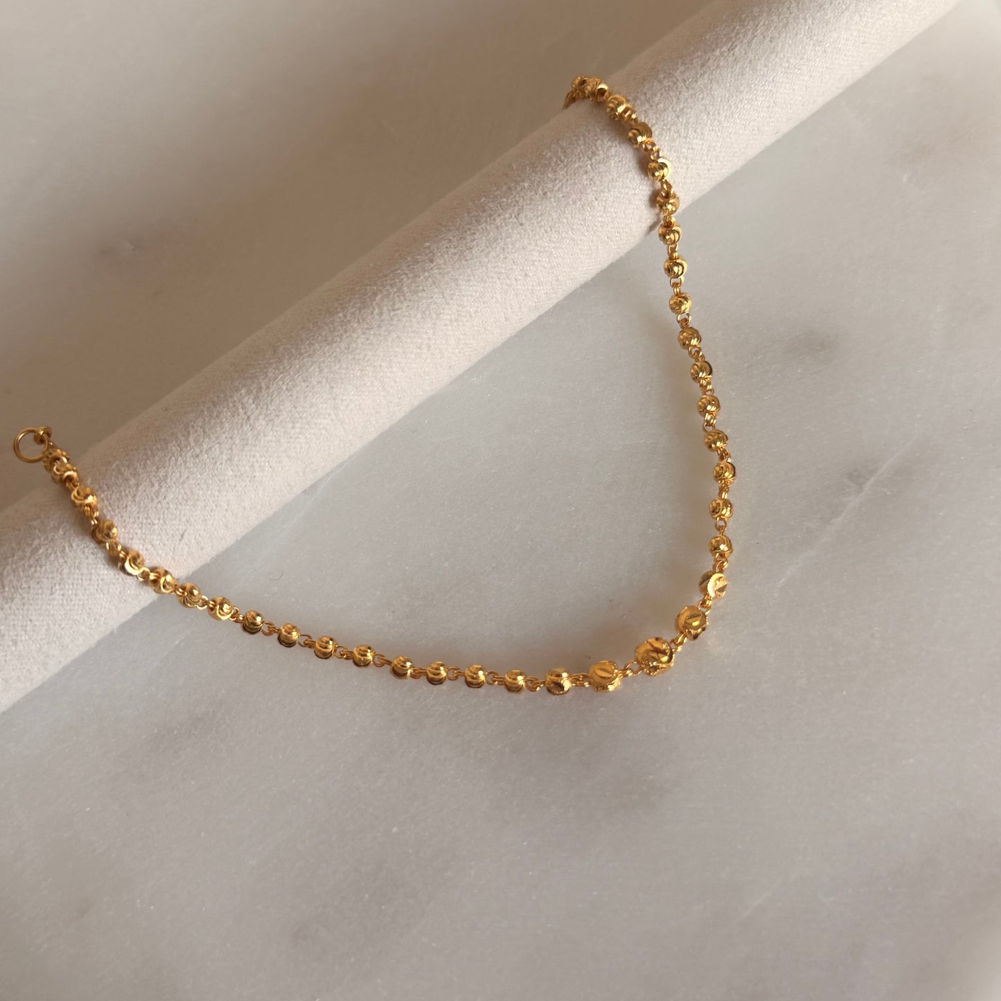Rumaisah | 22ct gold beaded bracelet