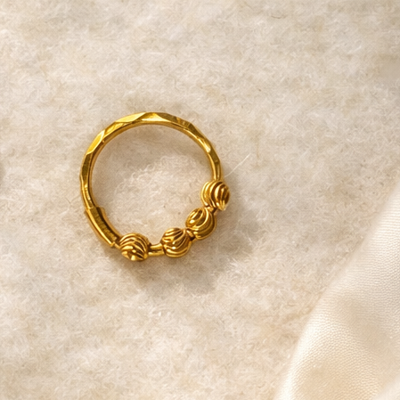 18ct single beaded hoop | 8mm