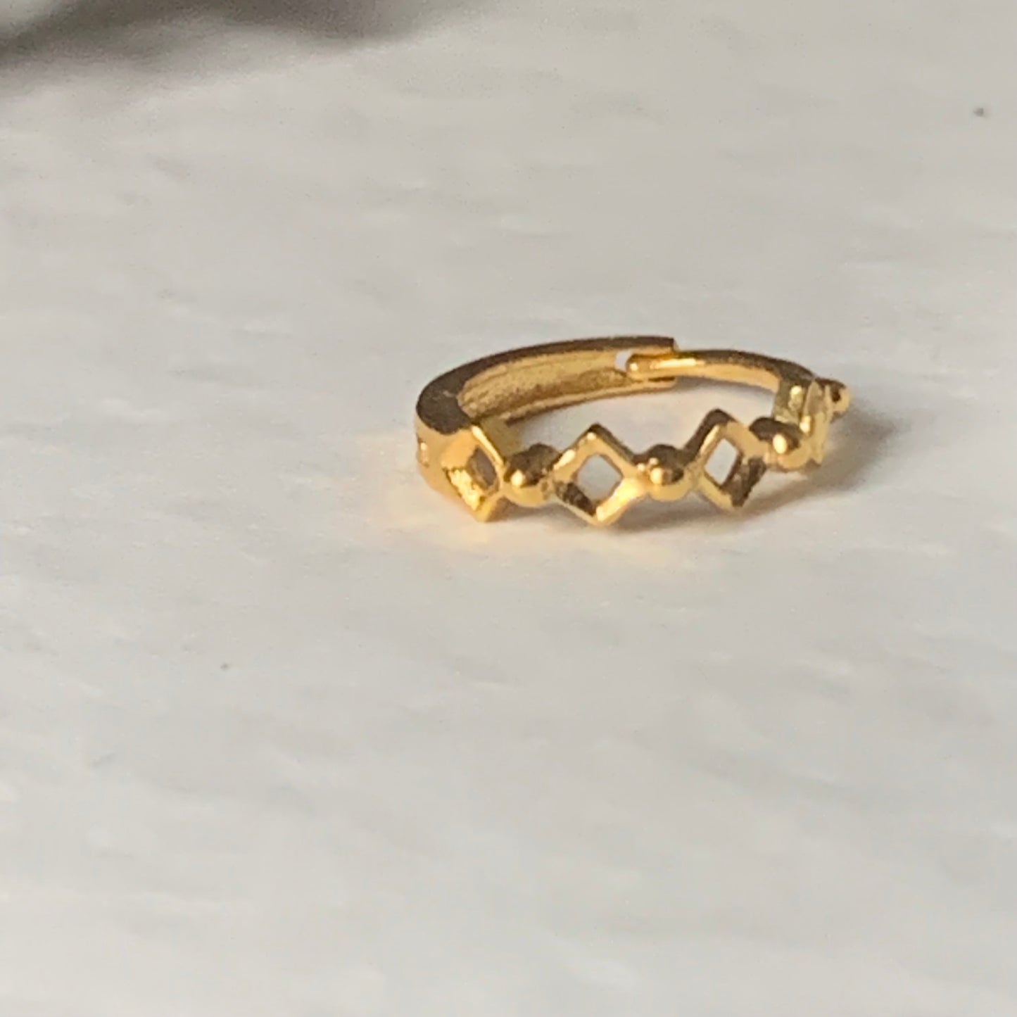 18ct Gold Single Hoop | 7mm
