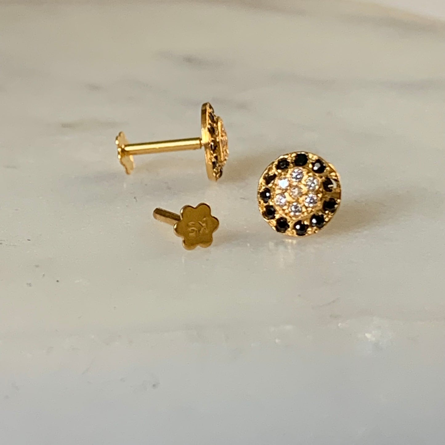 18ct Gold 7mm Stud Pair (black/clear cz)