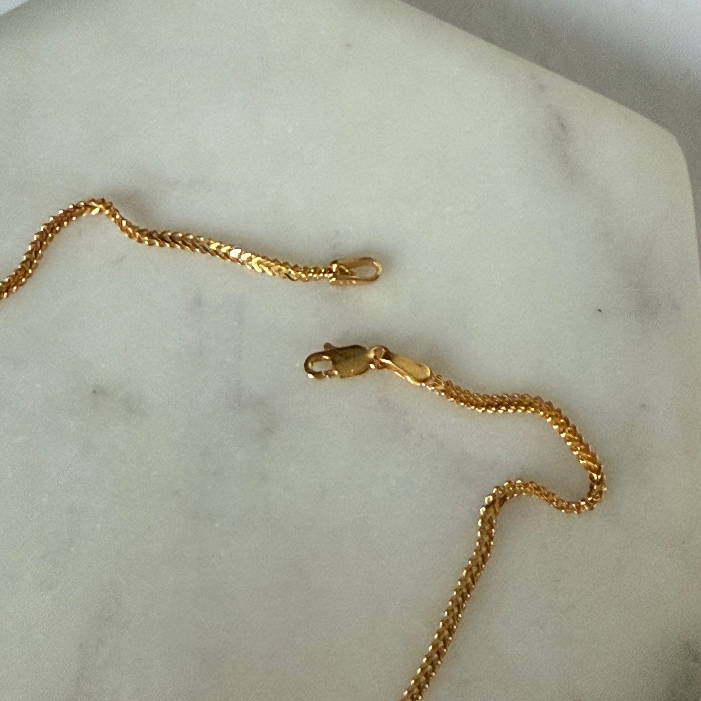 22ct gold short necklace | 15.9 inches