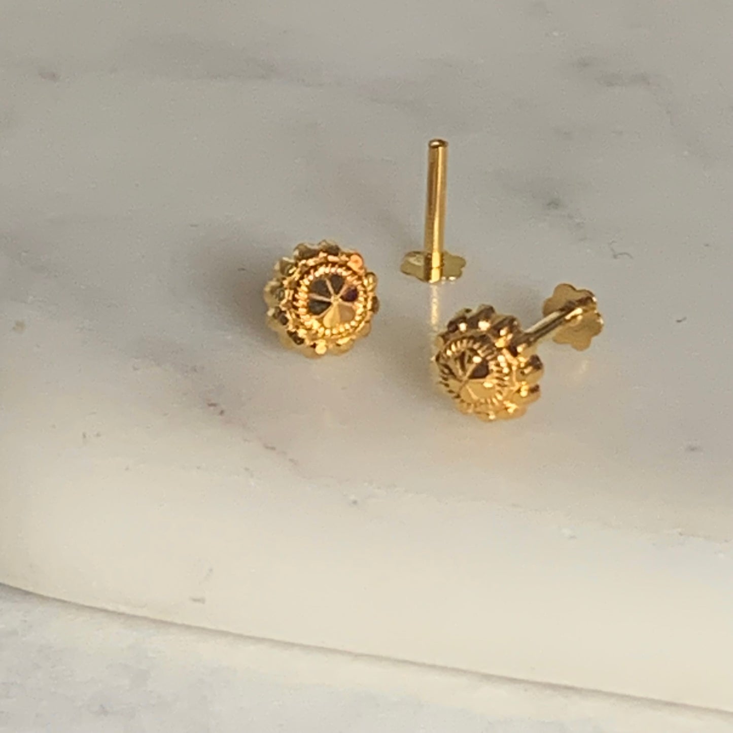 18ct Gold Stud Pair | 6mm
