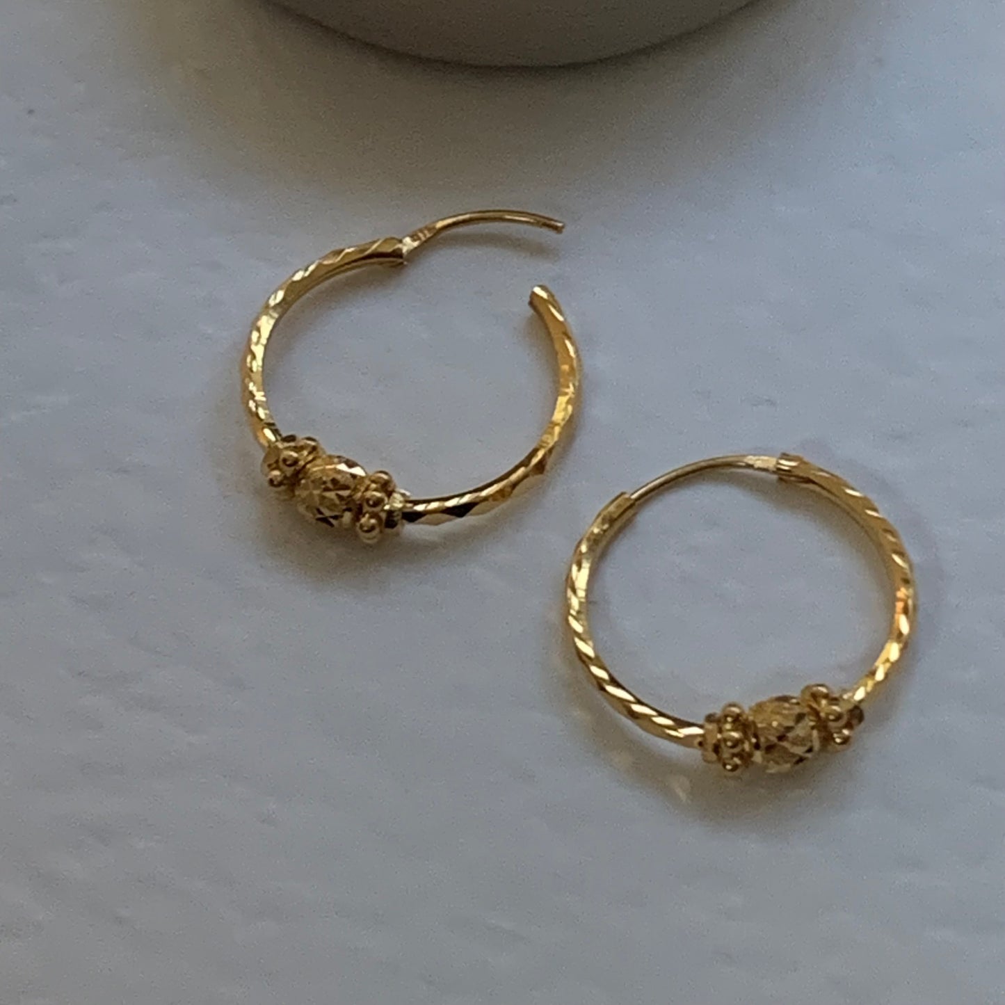22ct medium hoop pair | 22mm