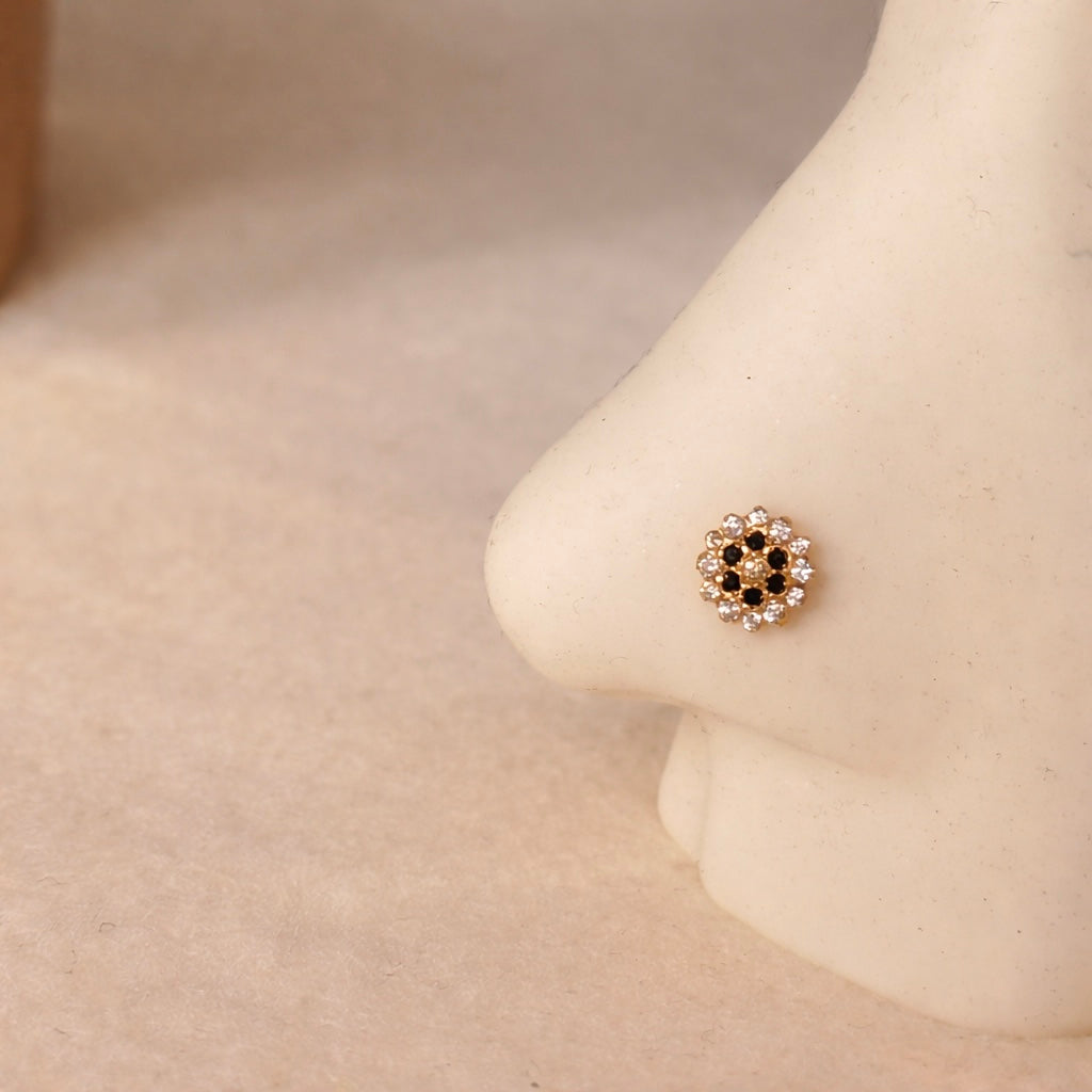 Damask, 18ct Gold stud | 7mm