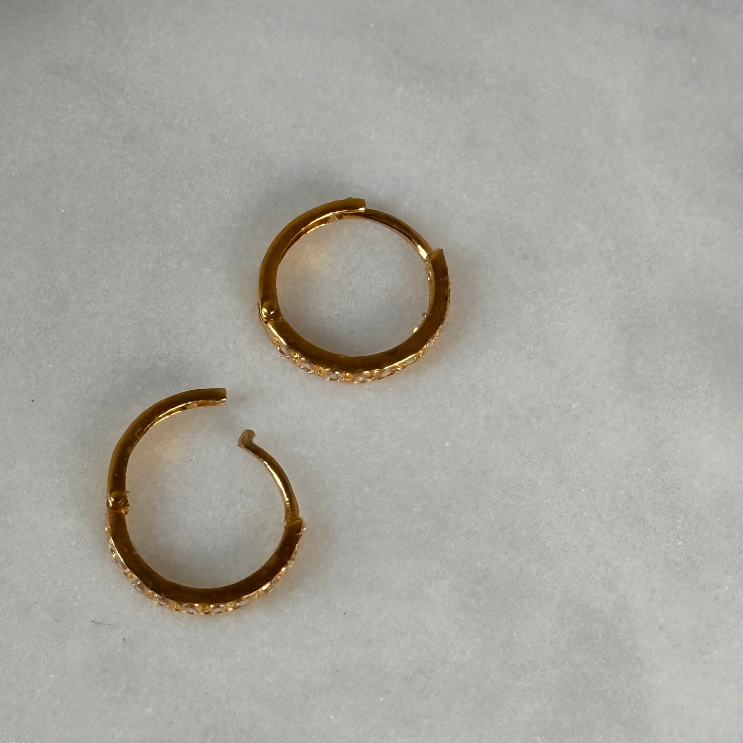 18ct gold cz Huggies | 9mm