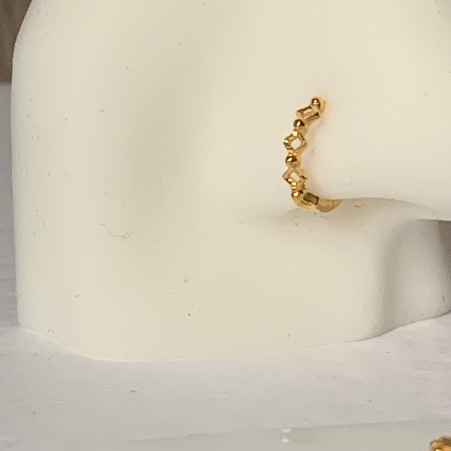 18ct Gold Single Hoop | 7mm